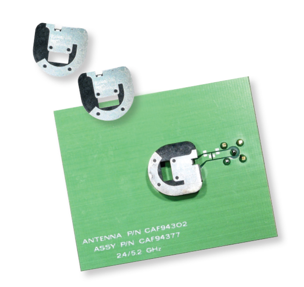 MAF94192 DPuck Surface Mount Embedded Antenna Laird Connectivity